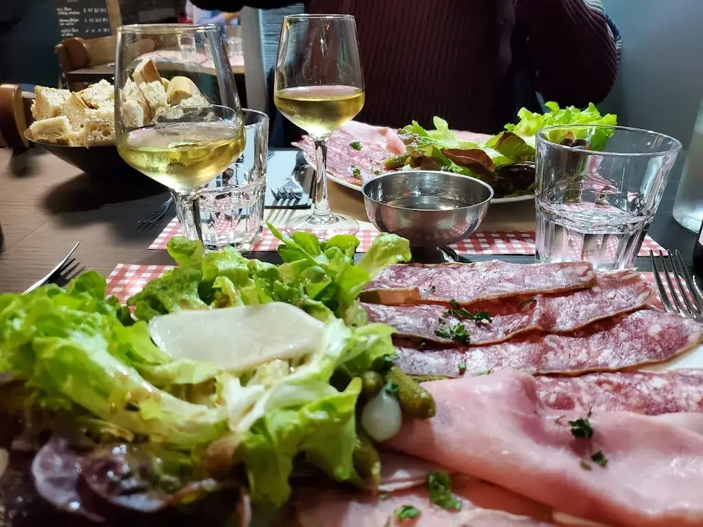 Bistrot le Cousin Michel_Thonon-les-Bains_slider_image_3