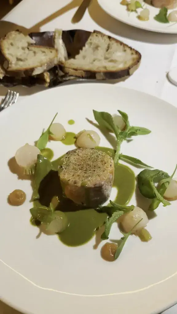 Boutary_Paris_slider_image_2