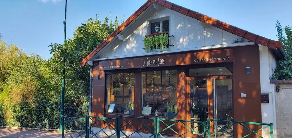 Le Sixieme Sens restaurant in Sucy-en-Brie