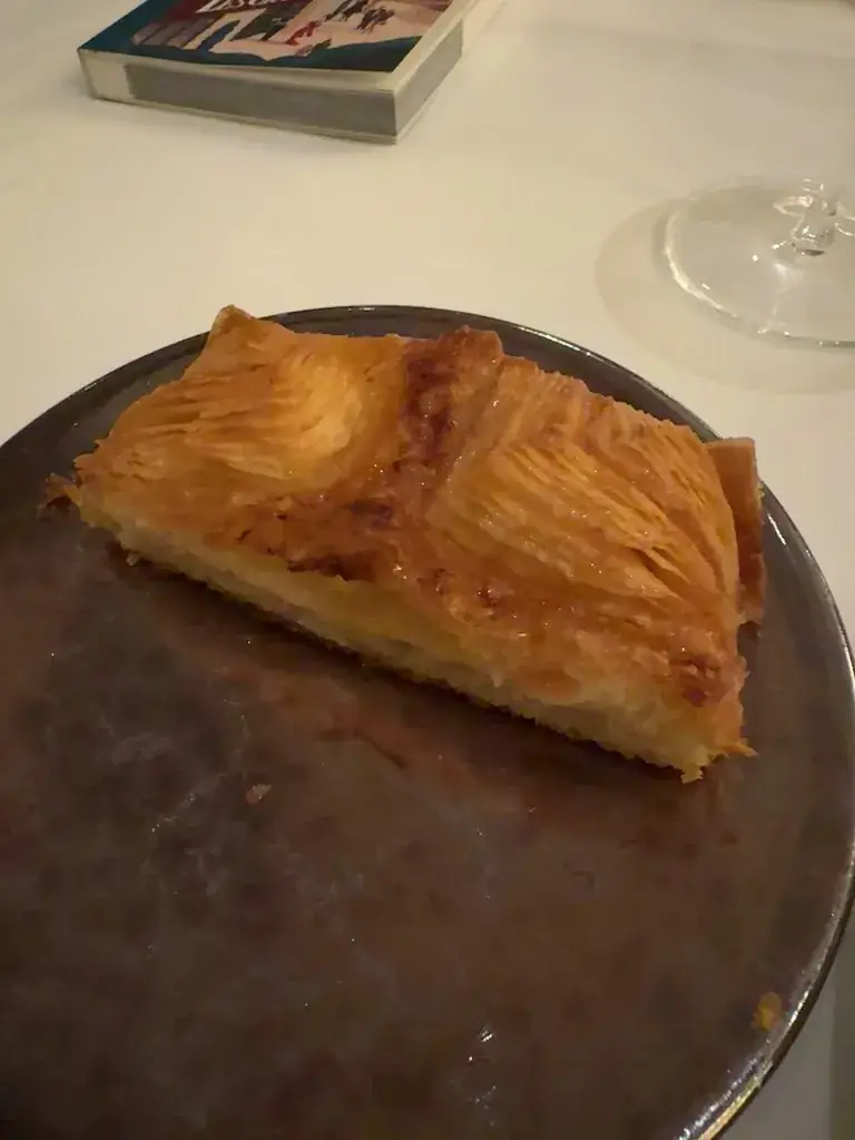 Le Cinq_Paris_slider_image_2