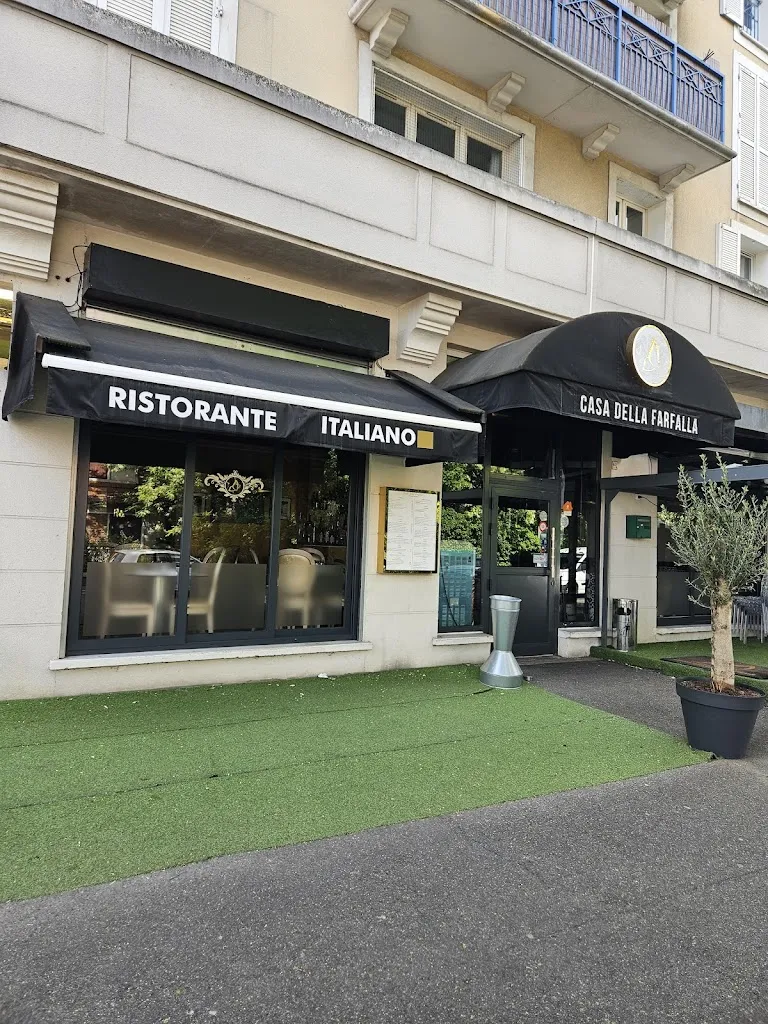 Casa della farfalla_Thiais_slider_image_1