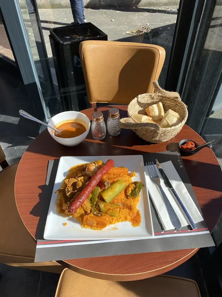 Bayko_Valenton_slider_image_2