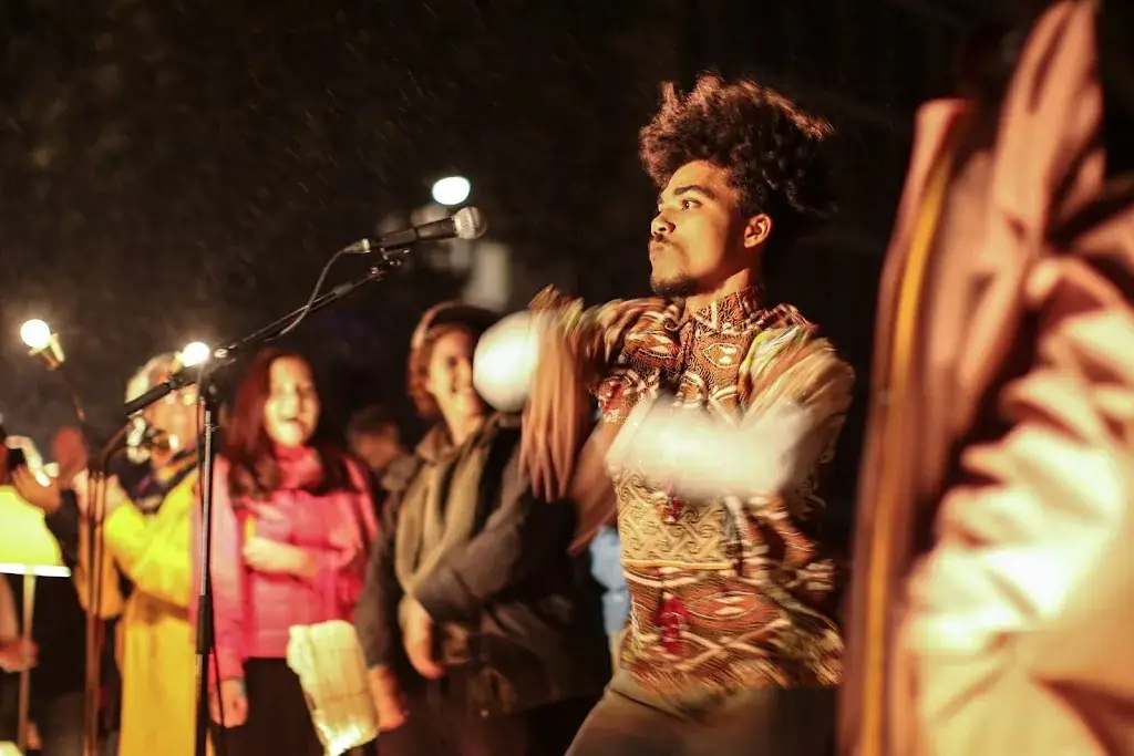 About Us!_Zürich_slider_image_3