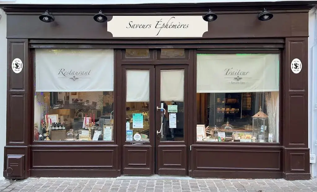 Saveurs Éphémères Restaurant in Vaucresson