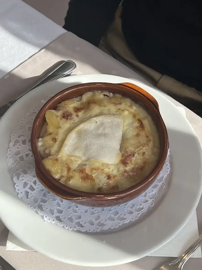 Alexandre_L'Arbre Bleu_Fontanil-Cornillon_review