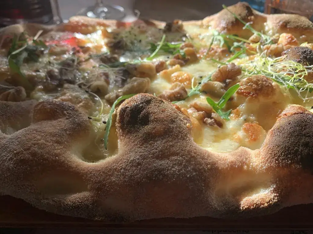 Frank van H_La Bottega Pinseria_Vaux-sur-Seine_review