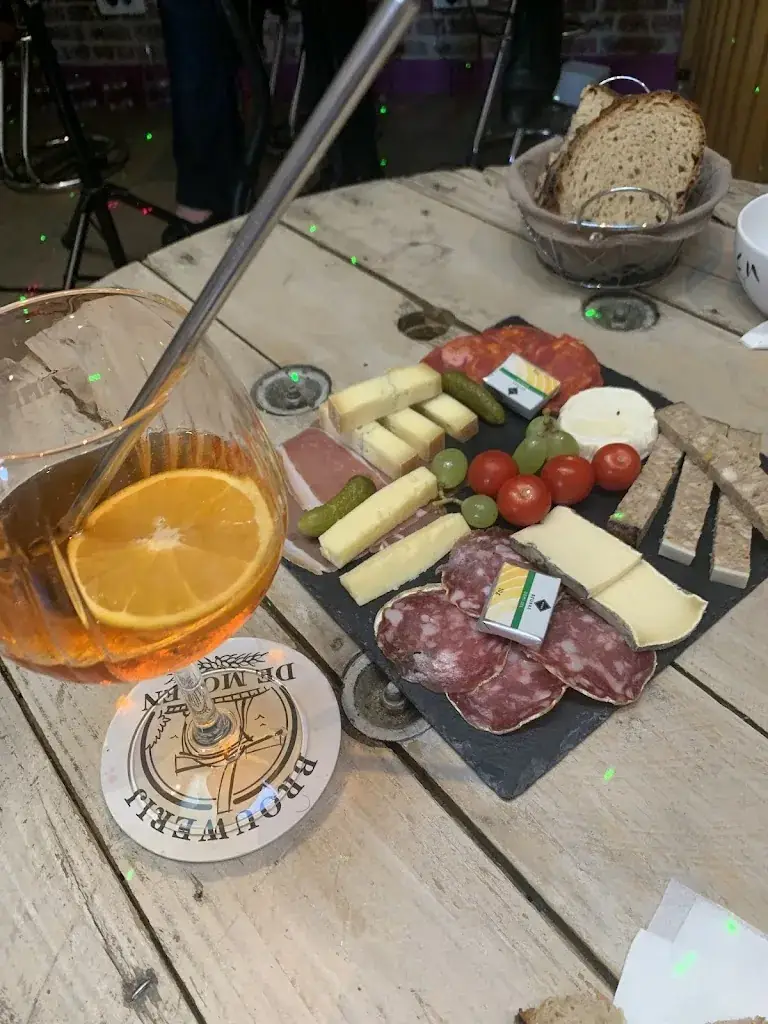 Bachesan Bachesan_L’Ambassade_Verneuil-sur-Seine_review