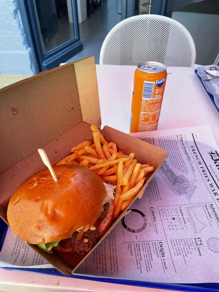 teresa m_Le Six_Verneuil-sur-Seine_review