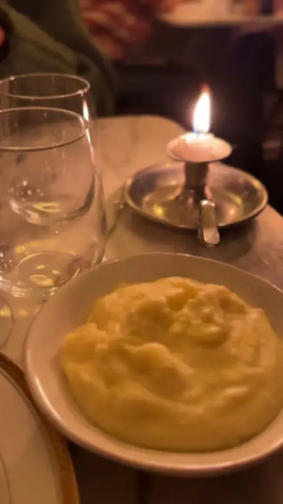 Vous restaurant_Versailles_slider_image_2