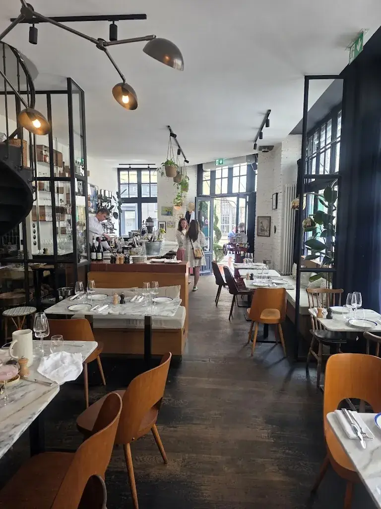 Vous restaurant_Versailles_slider_image_3