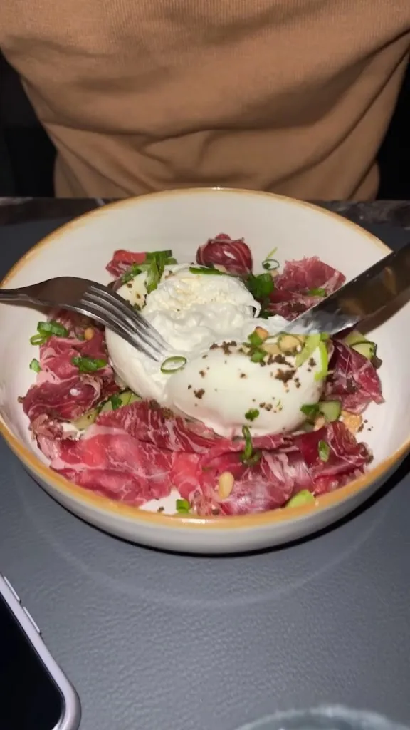 AZULI_Versailles_slider_image_2