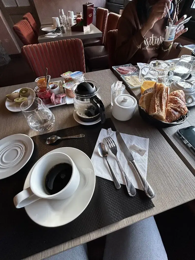 Manon D._Auberge de la Renaissance_Viarmes_review