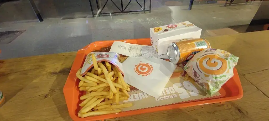 Komruz Zaman_G LA DALLE - Trappes_Trappes_review