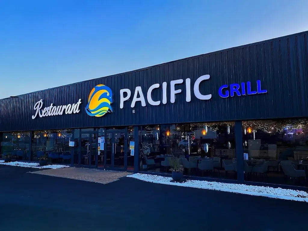 PACIFIC GRILL restaurant in Saint-Égrève