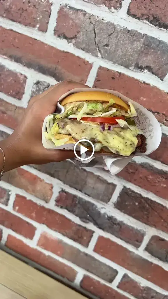 Le Platane_Trappes_slider_image_2