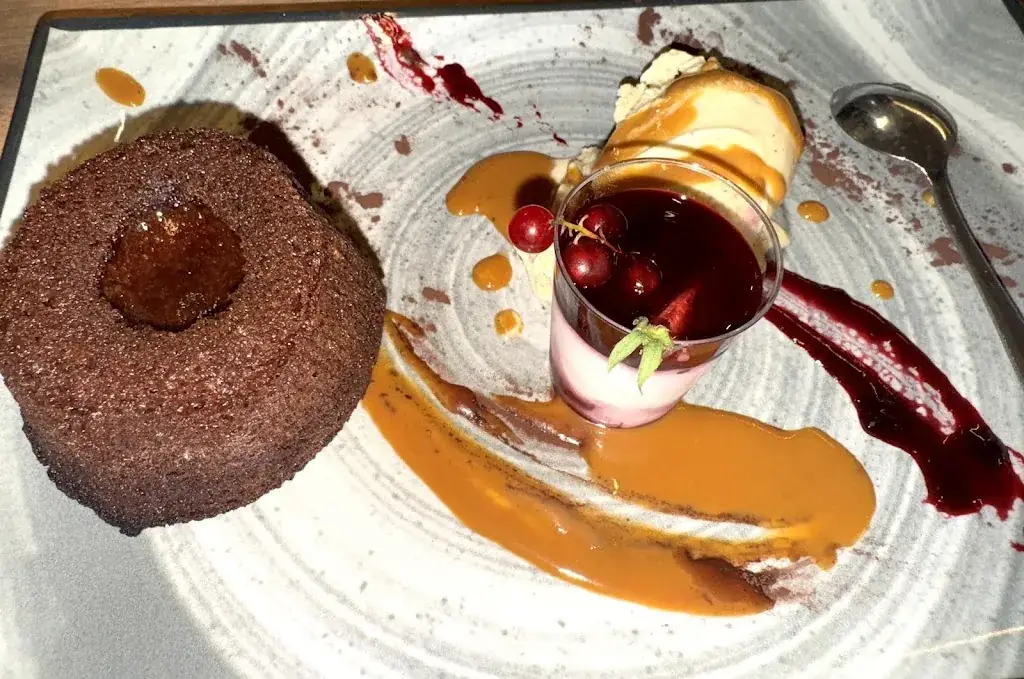 Melissa Oukachebi_L'étoile d'or_Trappes_review