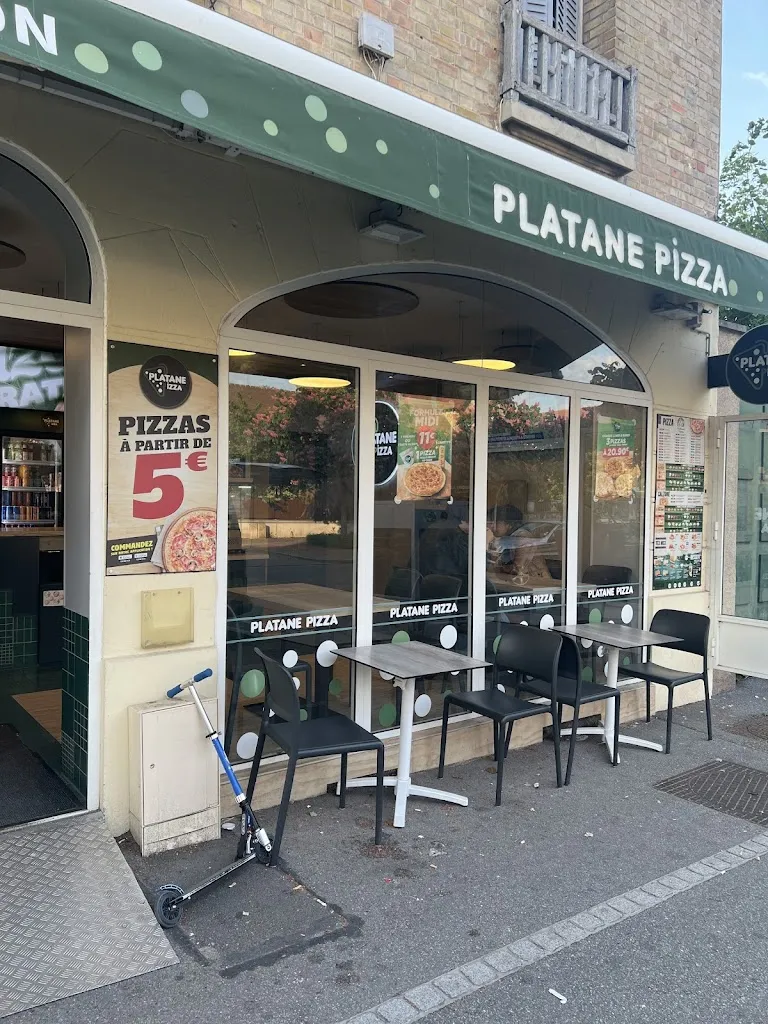 Platane Pizza restaurant in Trappes
