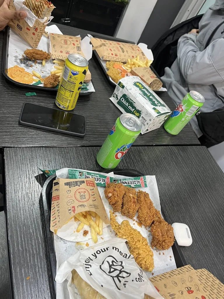 Carlos Torres_MKS Trappes Chicken_Trappes_review