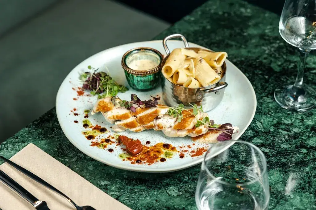 Le Groov’ / Eat , Vibe & Smoke_Sevran_slider_image_3