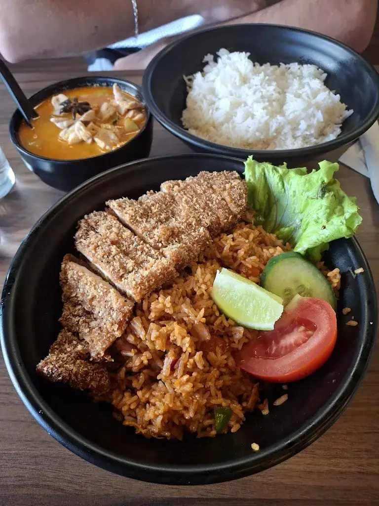 Nora_Bangkok Factory Sevran_Sevran_reseña