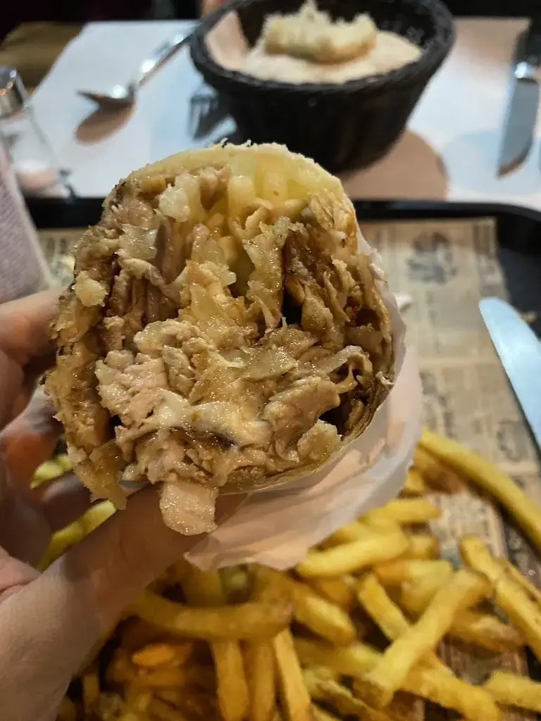 Zainab Dawood_Restaurant Édessa_Sevran_review