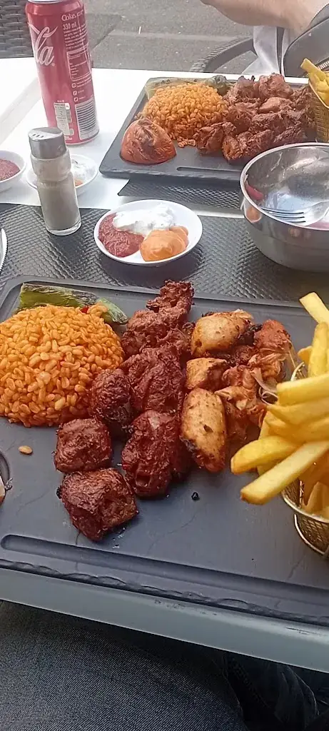 Kilim_Sevran_slider_image_2