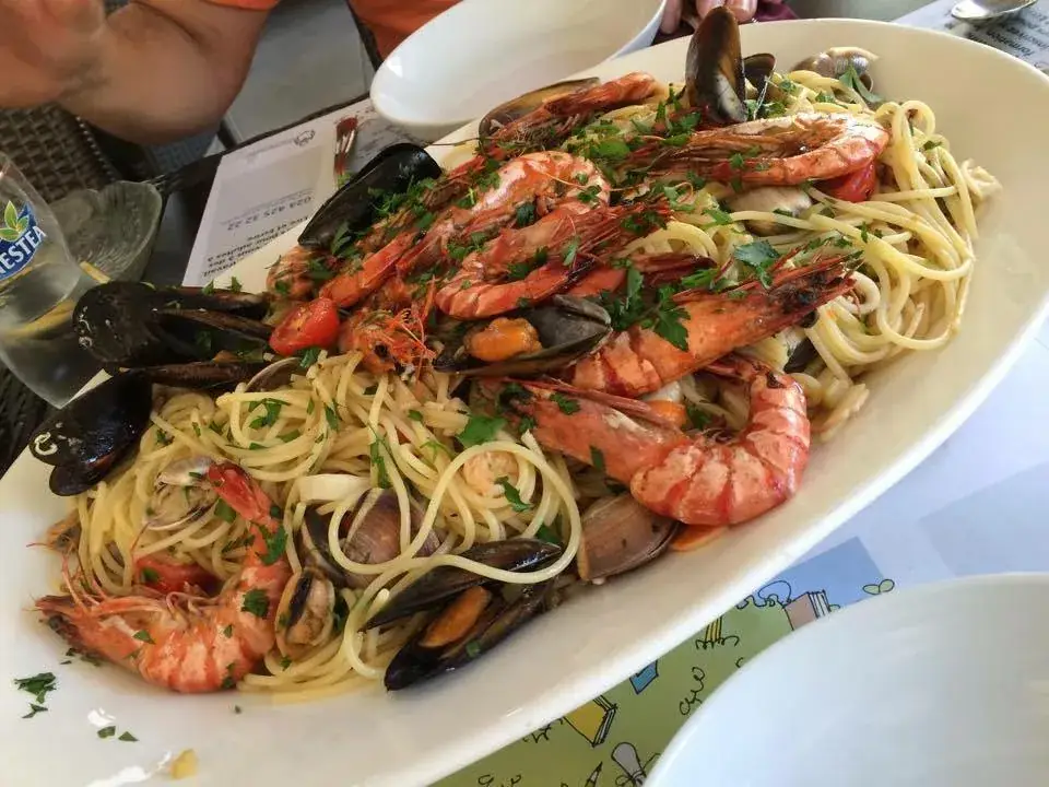 Café-Restaurant Le Cercle_Vuisternens-d/Romont_slider_image_2