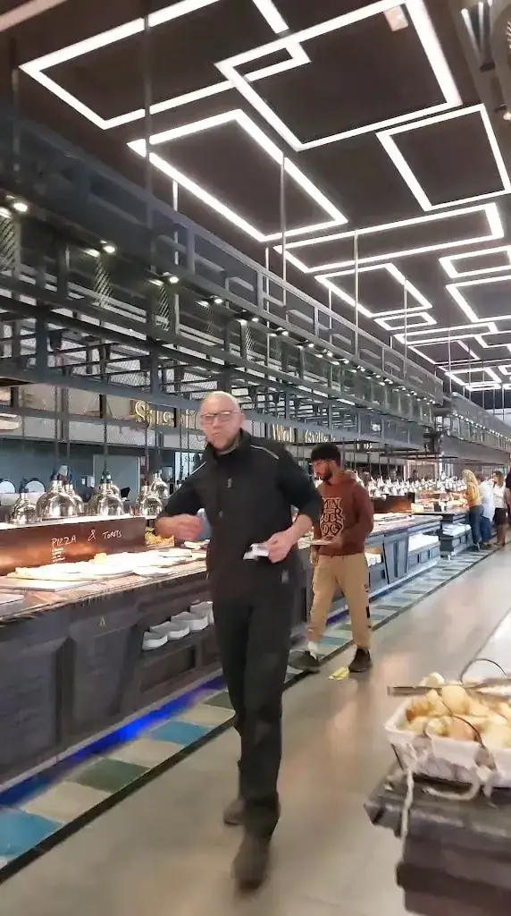 No Limit Buffet_Vert-Saint-Denis_slider_image_2