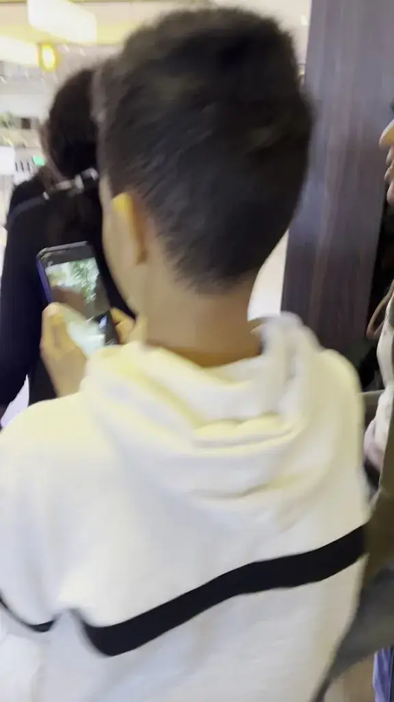 Gracia Nolga_Let’s Wok_Vert-Saint-Denis_review