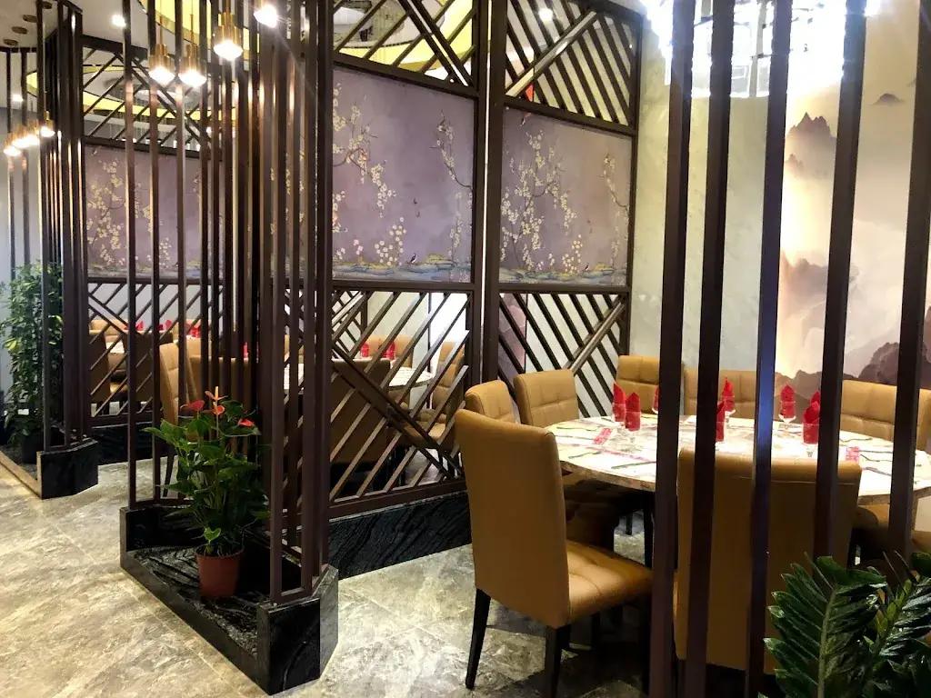 Let’s Wok Restaurant in Vert-Saint-Denis