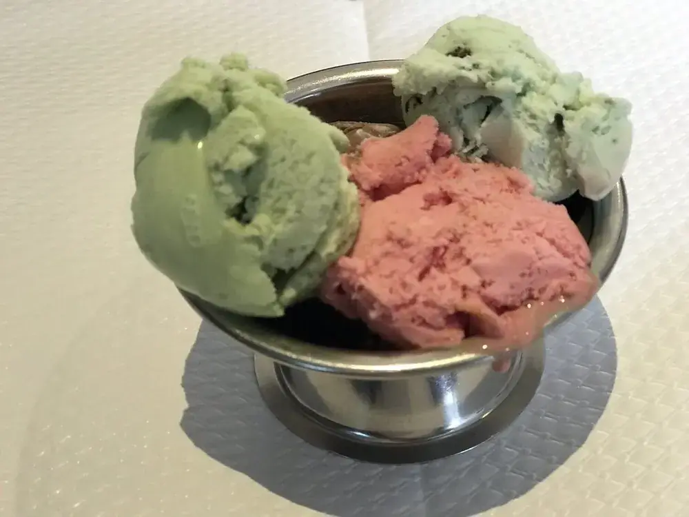 John G_Etoile du Bonheur_Vanves_avis