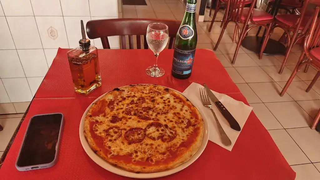 Francisco Gonzalez_Taormina Pizzeria_Vanves_review