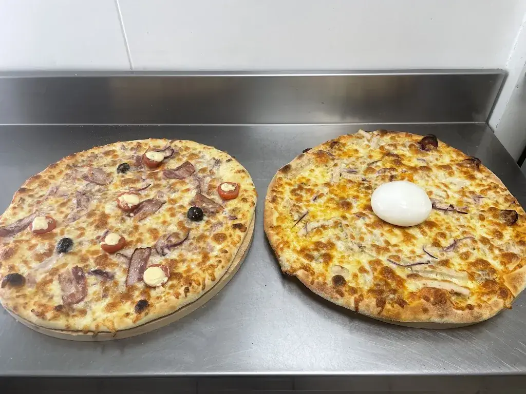 RICOU PIZZ_Fraisses_slider_image_3