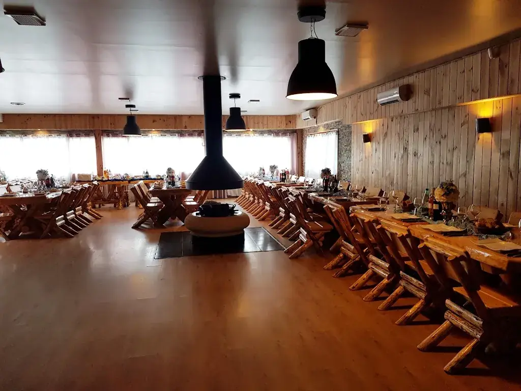 Le Pin Fondu_Pin_slider_image_1