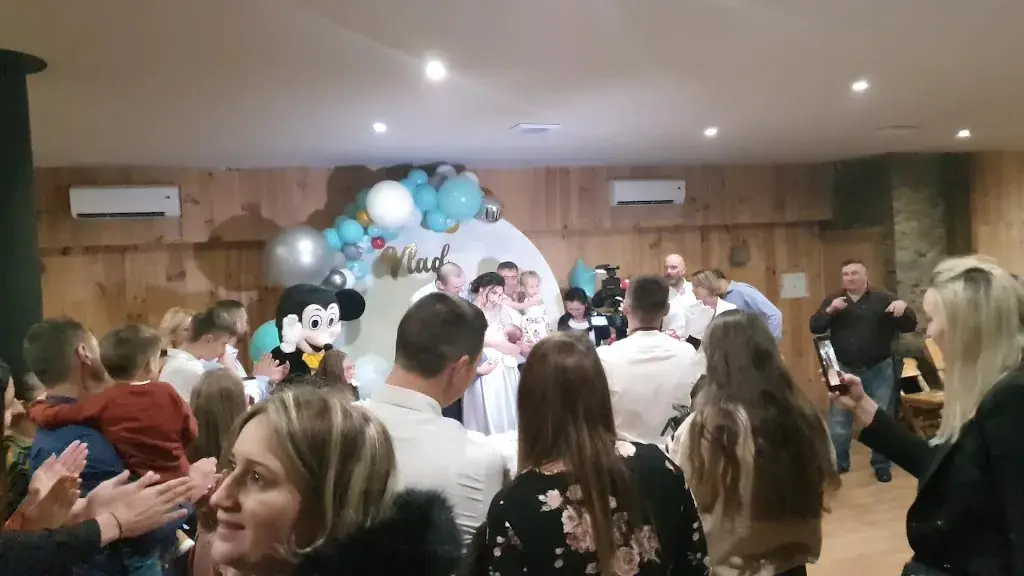 Le Pin Fondu_Pin_slider_image_2