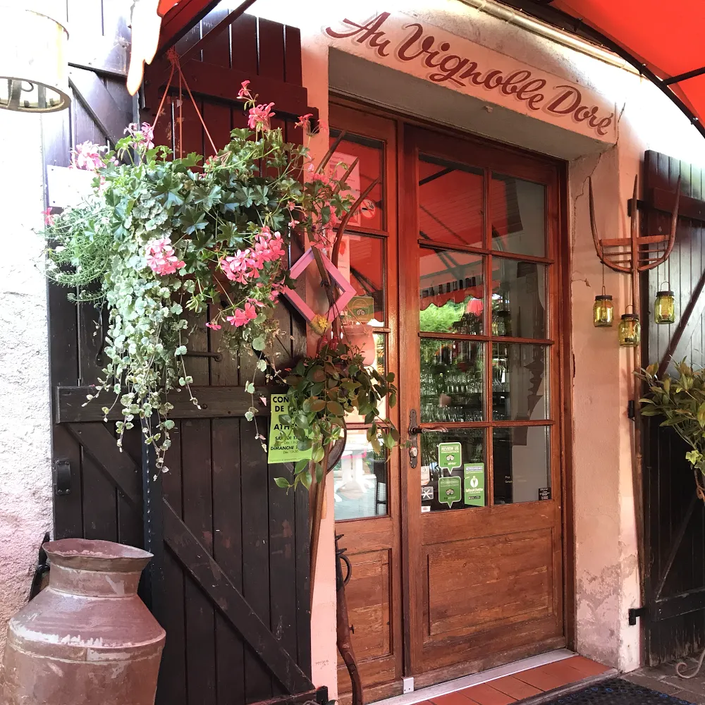 Café-Restaurant Vignoble Doré_Russin_slider_image_1