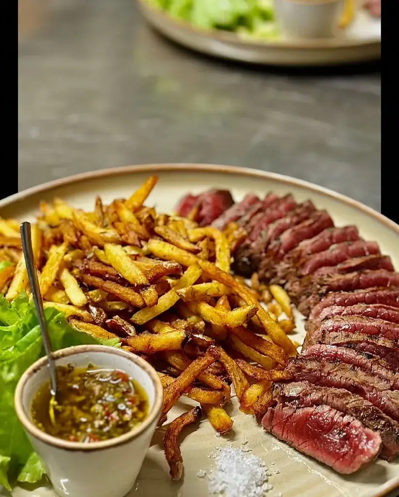 Fonky Shelter_Saint-Genis-Pouilly_slider_image_3