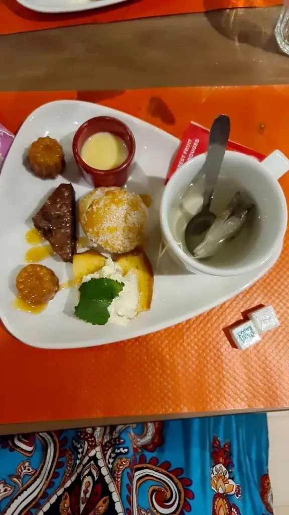 Coumba Coulibaly_Restaurant Campanile Villejust_Villejust_review