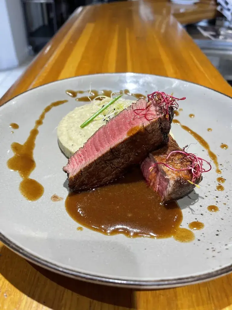 La Ferme restaurant_Ulis_slider_image_2