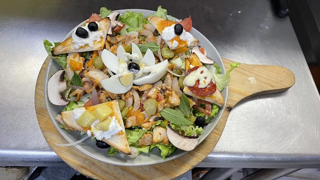 Croustipizza restaurant in Villiers-le-Bâcle