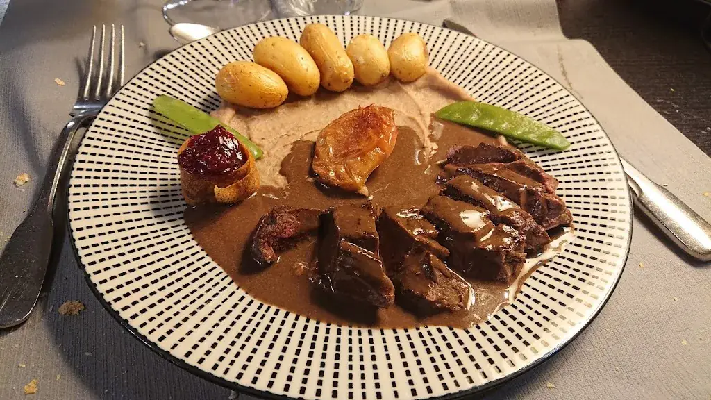 La Grande Grille_Villiers-le-Bâcle_slider_image_2