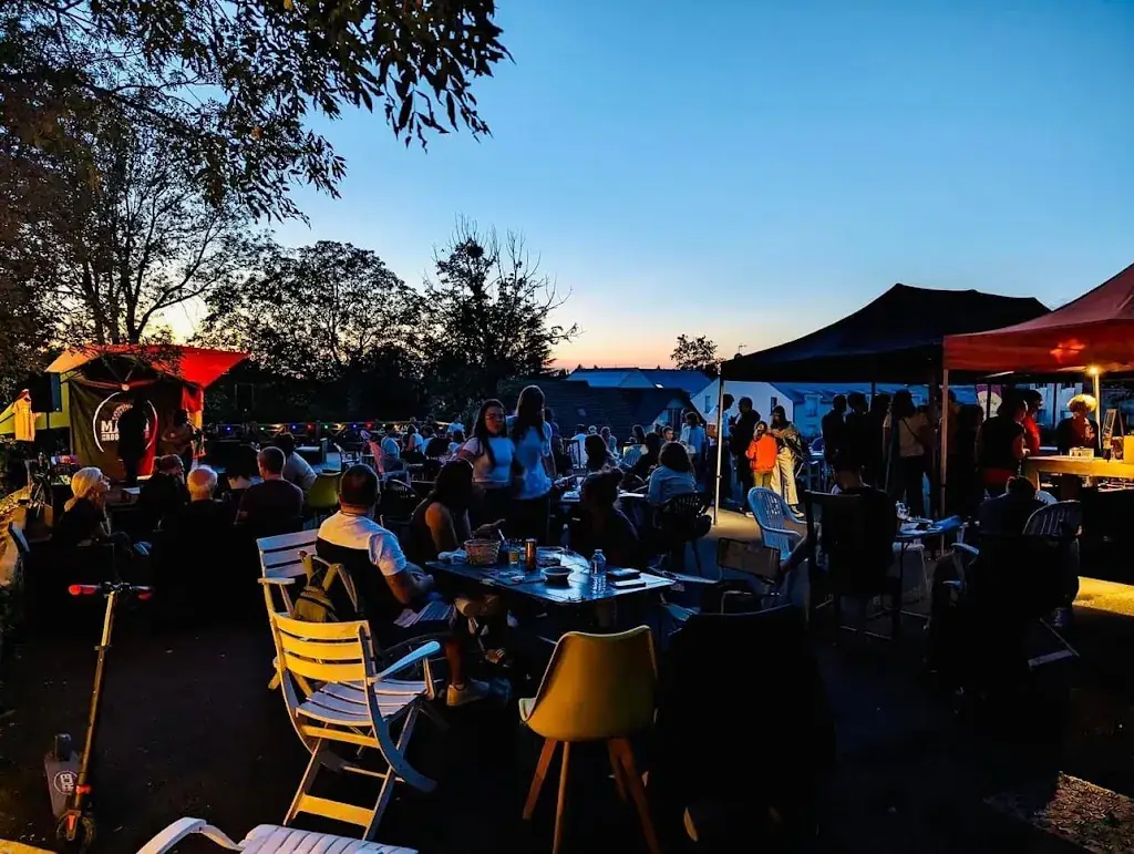 Les Guinguettes de Villiers par Brasserie La Voisine_Villiers-Saint-Frédéric_slider_image_1