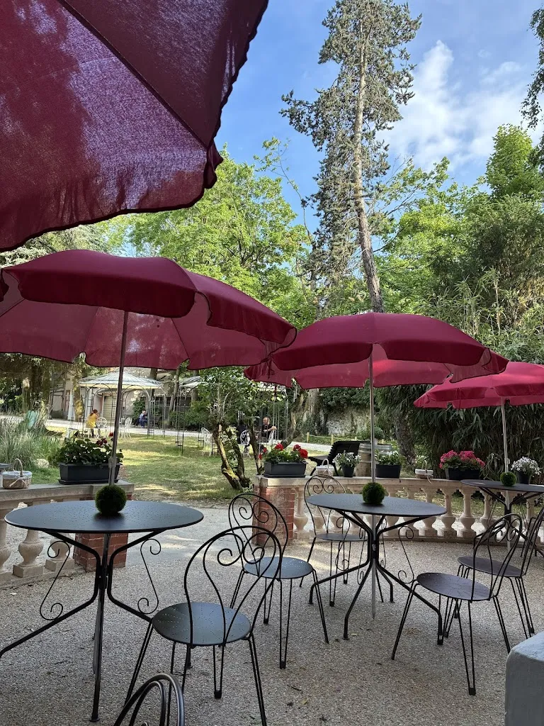 La petite guinguette restaurant in Villiers-sur-Marne