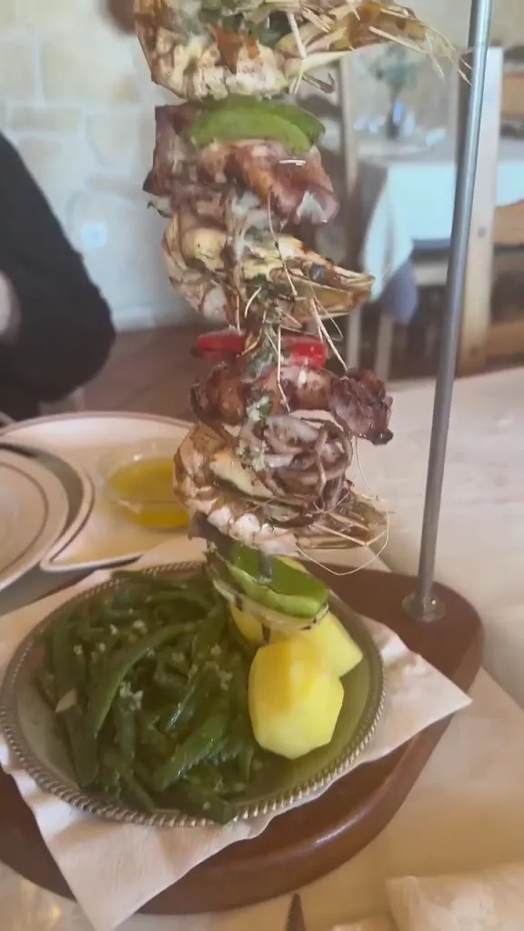 Le Petit Chalet_Villeparisis_slider_image_2