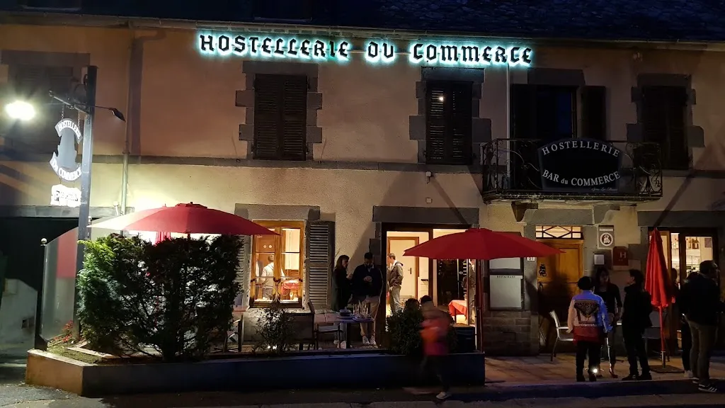 Hostellerie du Commerce_Gelles_slider_image_1