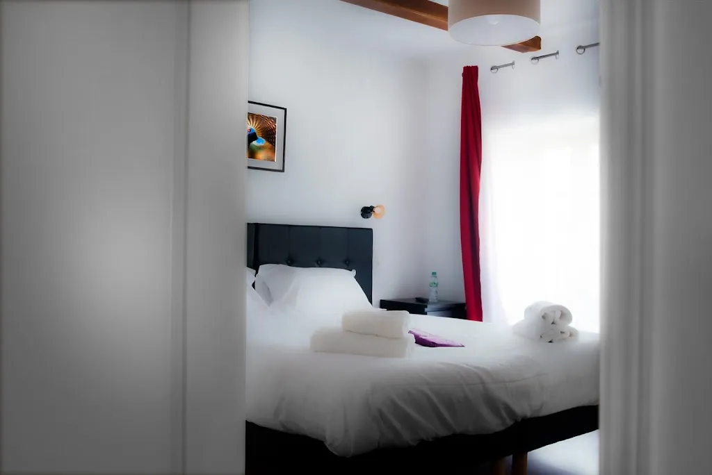 Hostellerie du Commerce_Gelles_slider_image_2