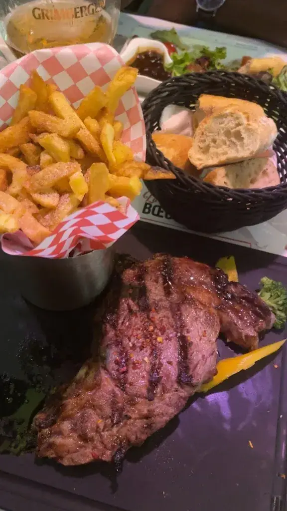 Tavi Mae_LA CÔTE 2 BŒUF_Viroflay_review