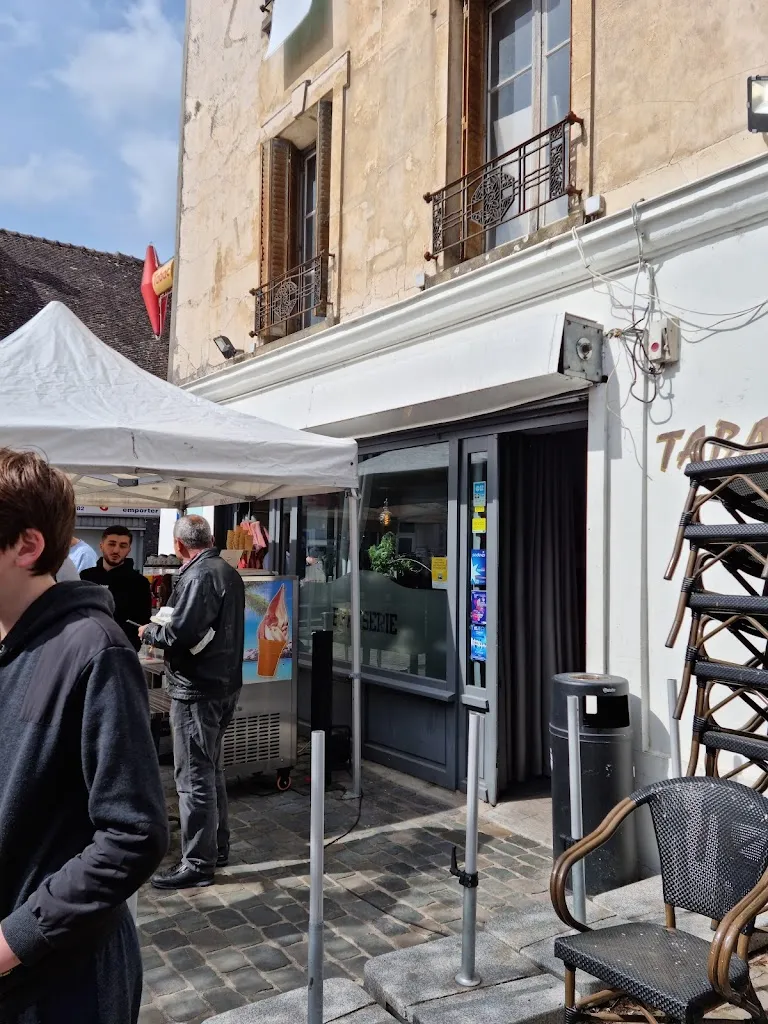 Le Requis restaurante en Crécy-la-Chapelle