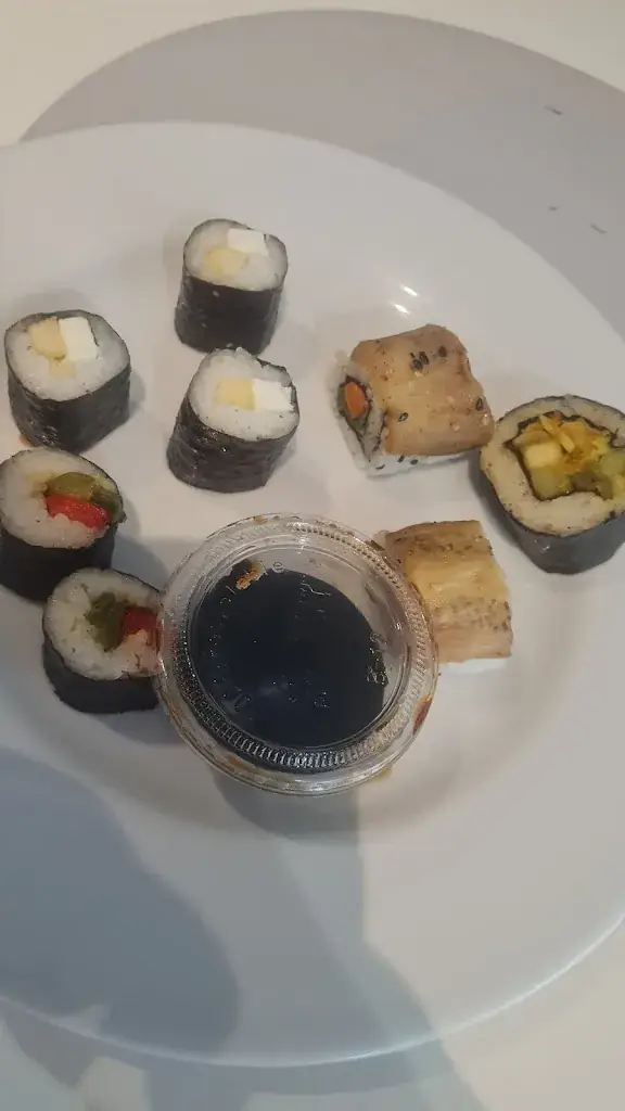 Jeanne AT_L'Île-en-Seine_Villetaneuse_review