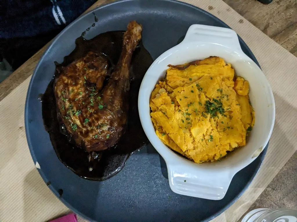 Emil Kirschner_Alice et Lucien_Frontonas_review